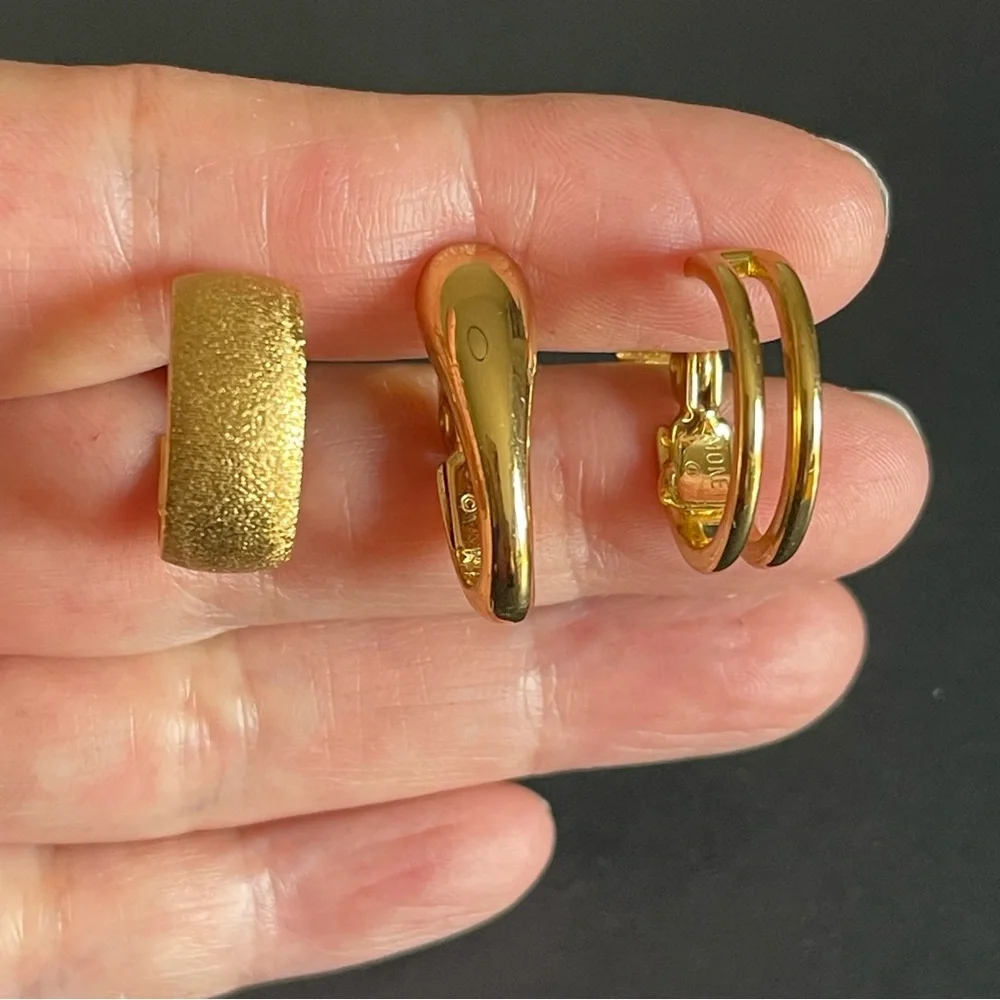 Vintage Monet 5 single + one pair clip on earrings_4